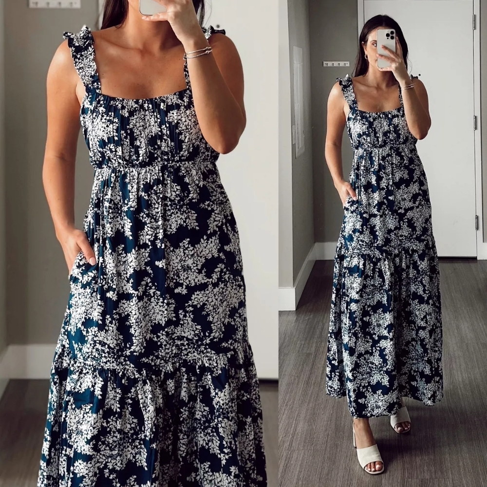 NWT -Abercrombie & Fitch Navy and White Floral Maxi Dress